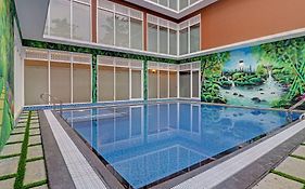 Treebo Golden Terminal, Kochi Airport